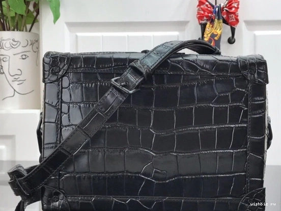 WIS SOFT LOUIS VUITTON TRUNK 0903